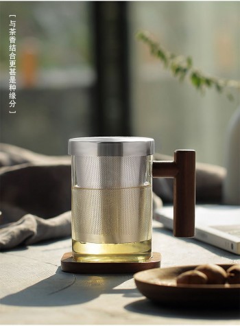 T&aacute;ch tr&agrave; Life is Green