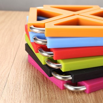 L&oacute;t nồi silicone
