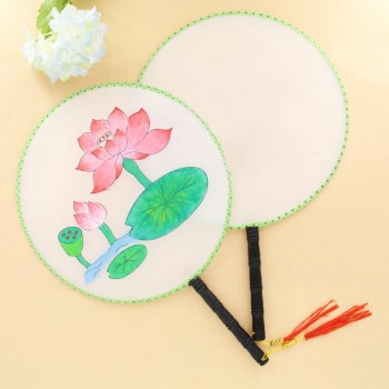 Quạt vải trang trí