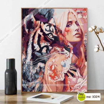 Tranh t&ocirc; m&agrave;u C&ocirc; g&aacute;i b&ecirc;n ch&uacute; hổ T1024